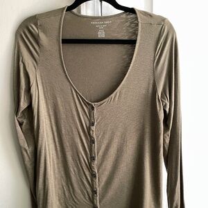 American Eagle Soft and Sexy Slub Shirt Size M